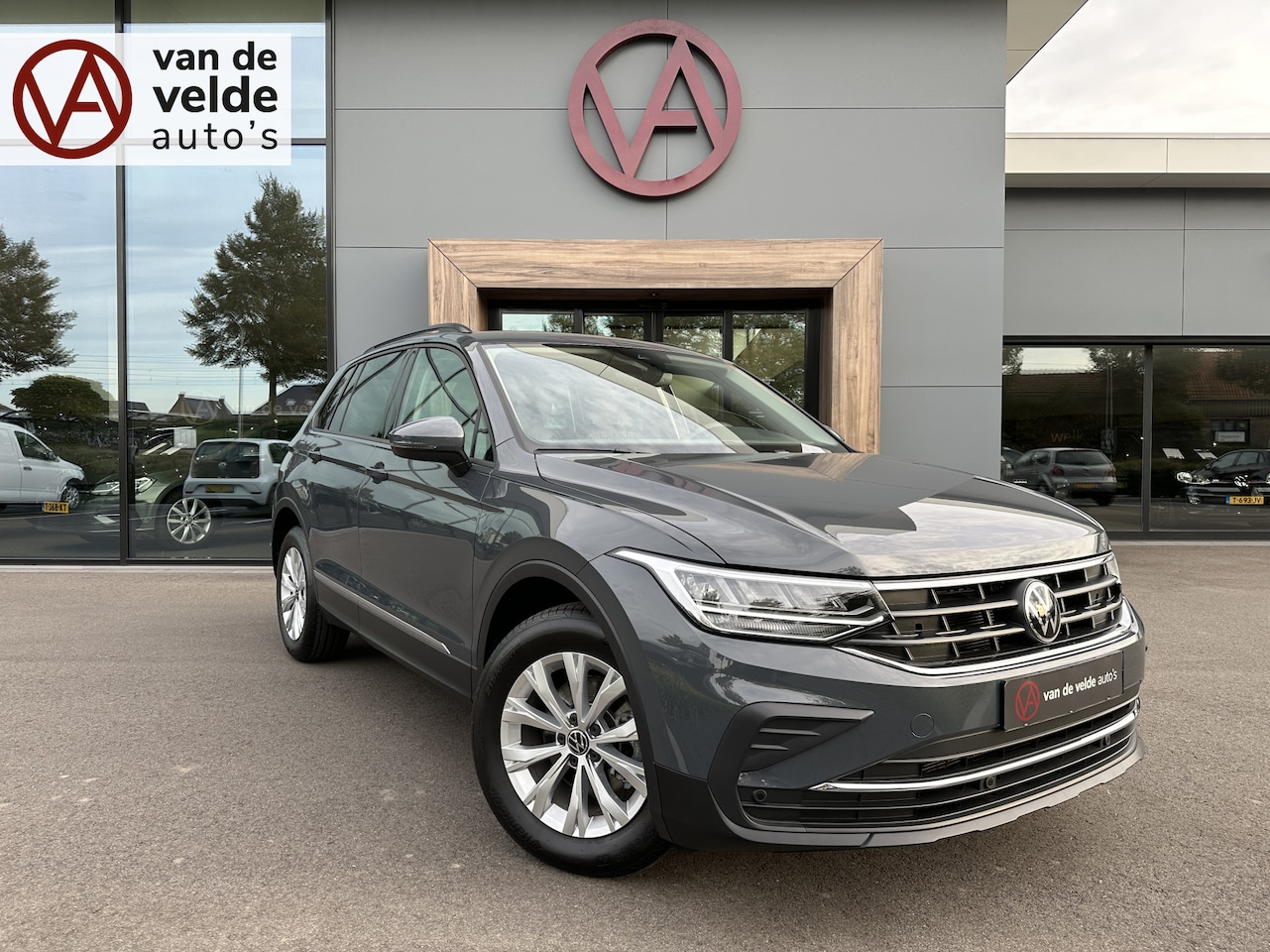 Volkswagen Tiguan - 1.5 TSI 150pk DSG Life | Navi | Adapt. Cruise | Led | Rijklaar incl. garantie - AutoWereld.nl