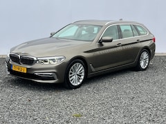 BMW 5-serie Touring - 520i High Executive Luxeryline - Elfenbeinweiss bekleding - Memorystoelen - Trekhaak - 1e