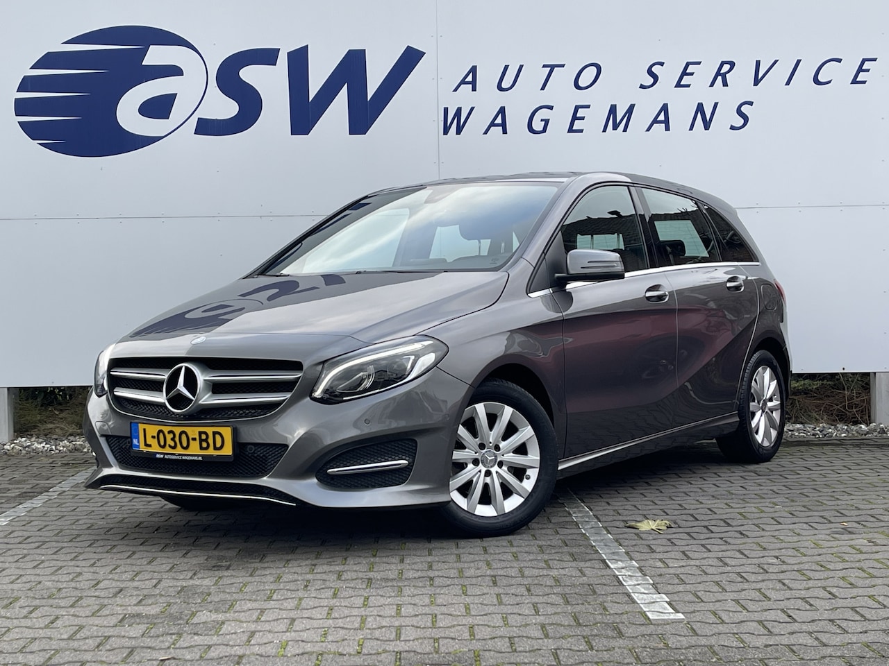 Mercedes-Benz B-klasse - 200 Prestige | Navi | Camera | Dodehoek | Clima | Cruise | 16 inch - AutoWereld.nl