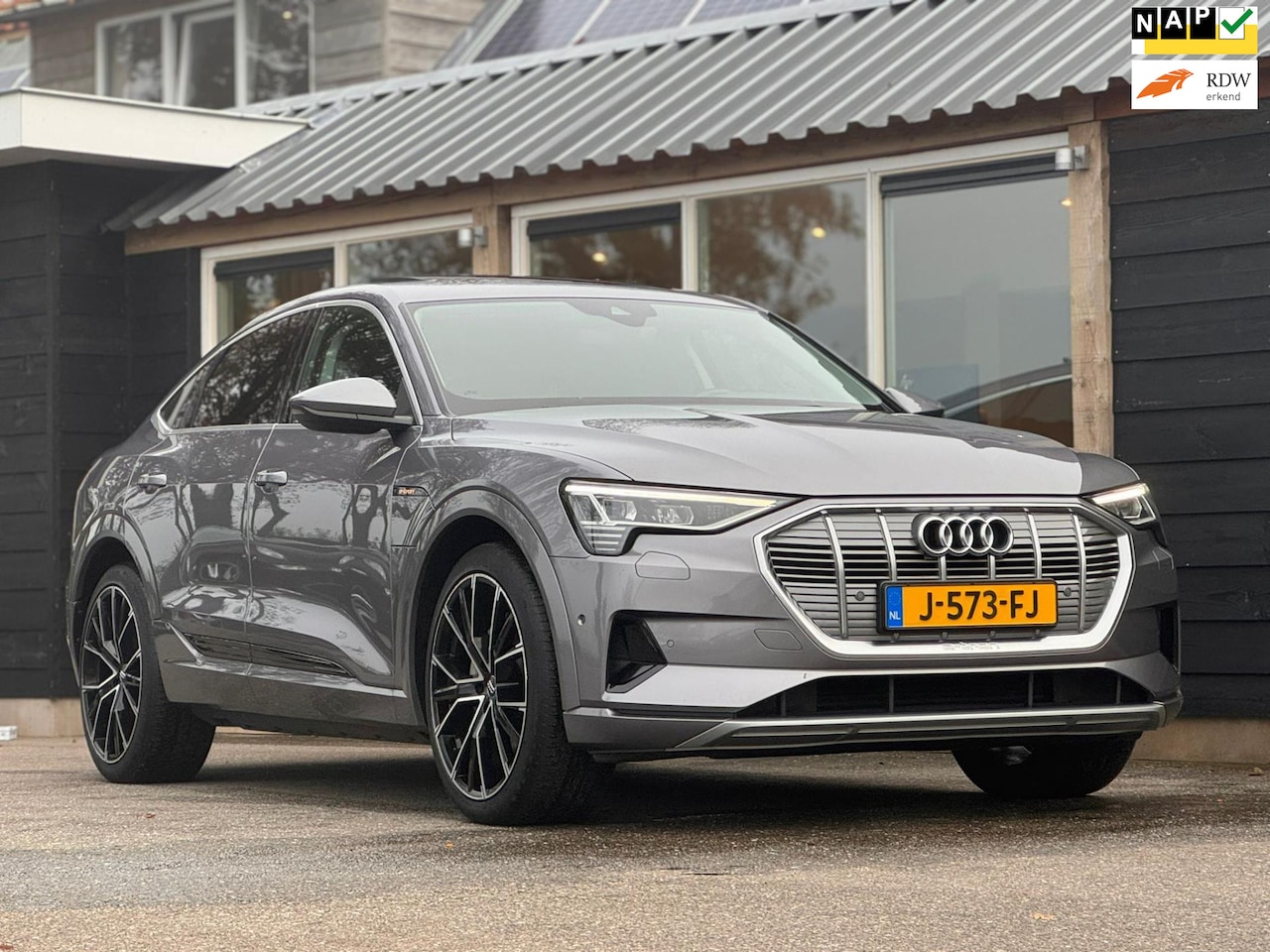 Audi e-tron Sportback - 50 quattro Business edition Plus 71 kWh (Panoramadak / Vol leder / Led / Camera / Adaptive - AutoWereld.nl