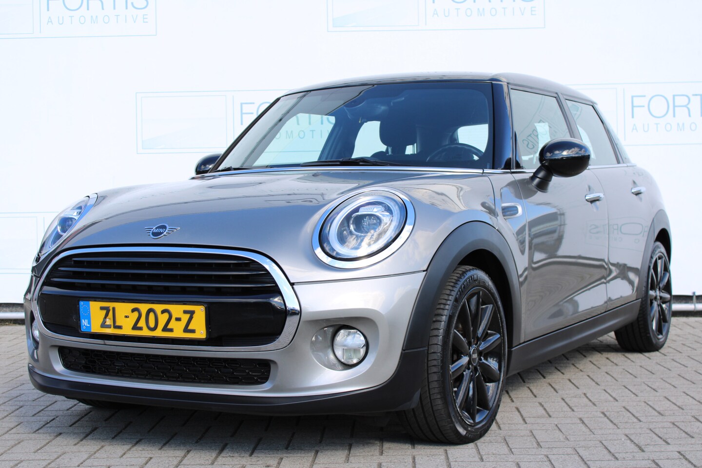 MINI Cooper - Mini 1.5 Chili NL AUTO | AUTOMAAT | HALF LEDER | - AutoWereld.nl