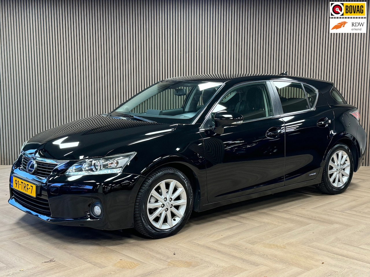 Lexus CT 200h - Business Line AUT. AIRCO CAMERA NAVIGATIE CRUISE - AutoWereld.nl