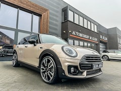 MINI Clubman - 1.5 Cooper John Cooper Work aut Rooftopgrey/leer/pano/camera/19"/uniek