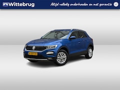 Volkswagen T-Roc - 1.0 TSI Style / 16" LMV / Parkeersensoren V+A / Alarmsysteem / P4