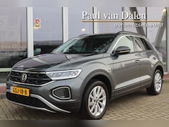 Volkswagen T-Roc - 1.5TSI 150PK AUTOMAAT LIFE E.D Navi Carplay | Adapt.Cruise | Camera | Keyless | Digitaal C