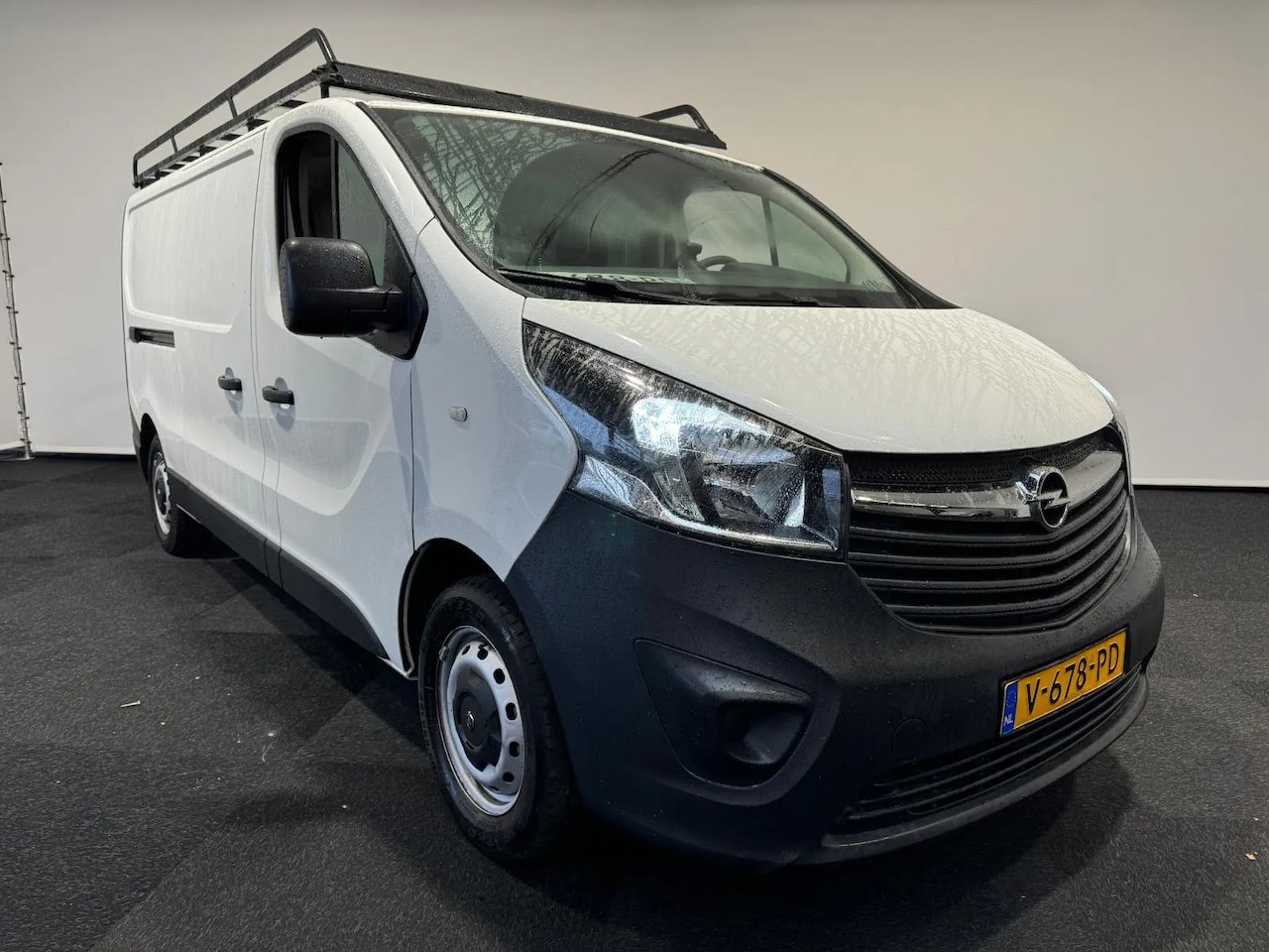 Opel Vivaro - VIVARO-B L2H1 Airco Navigatie - AutoWereld.nl