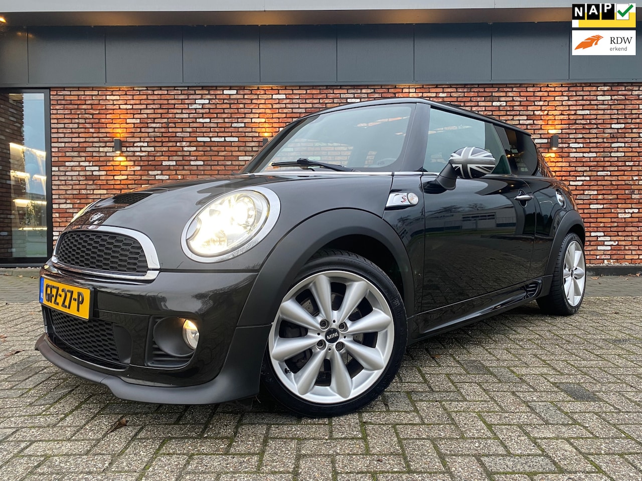 MINI Cooper S - MINI 1.6 Chili JCW Pakket Pano Cruise 108000km! - AutoWereld.nl