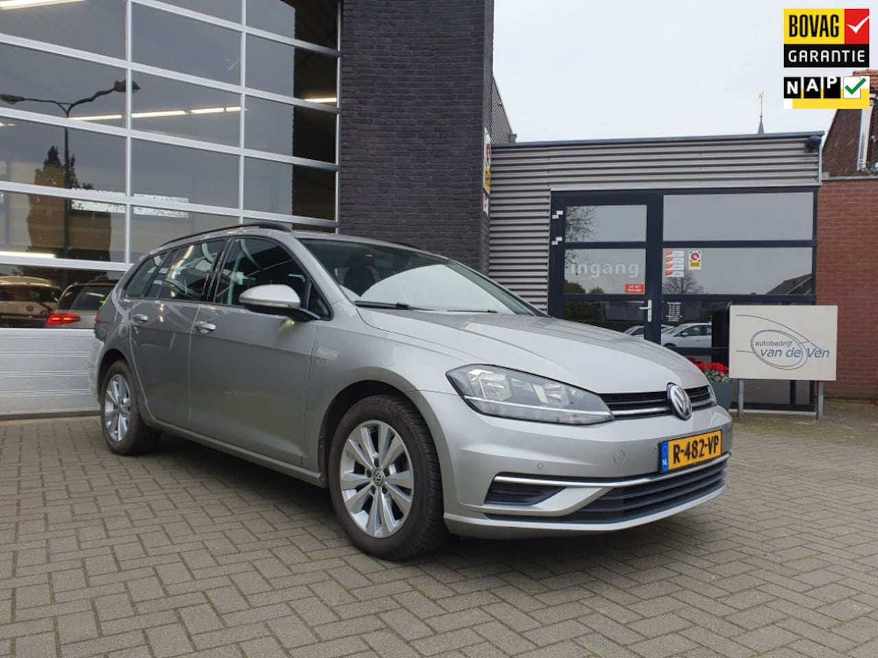 Volkswagen Golf Variant - 1.0 TSI Trendline 1.0 TSI 85KW Trendline, climatronic, camera, adaptive cruise, all seasonbanden, - AutoWereld.nl