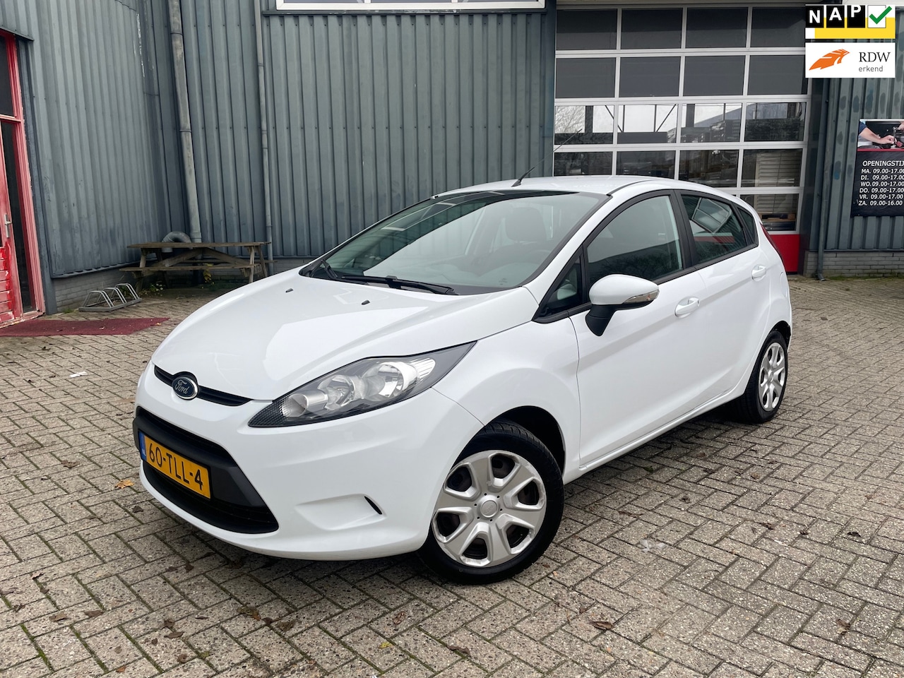 Ford Fiesta - 1.25 Limited Airco/Nap/5deurs/Aux/Apk - AutoWereld.nl