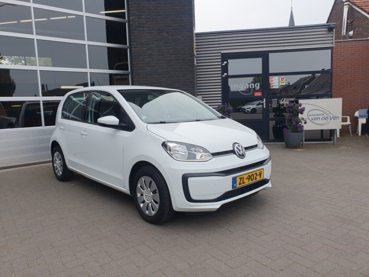 Volkswagen Up! - 1.0 BMT move up! 1.0 BMT move up! - AutoWereld.nl