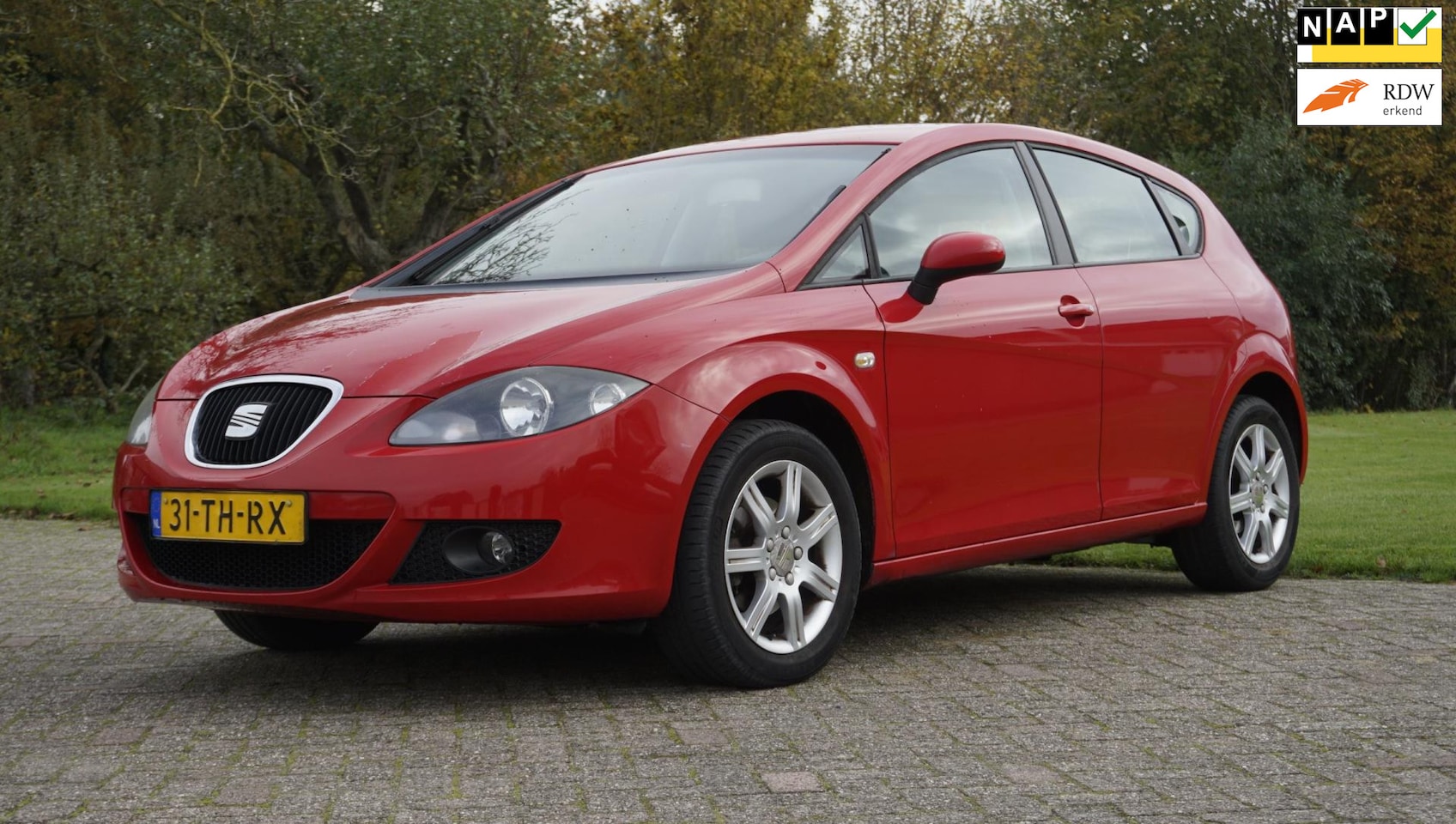 Seat Leon - 1.6 Stylance Airco Trekhaak Cruise control - AutoWereld.nl