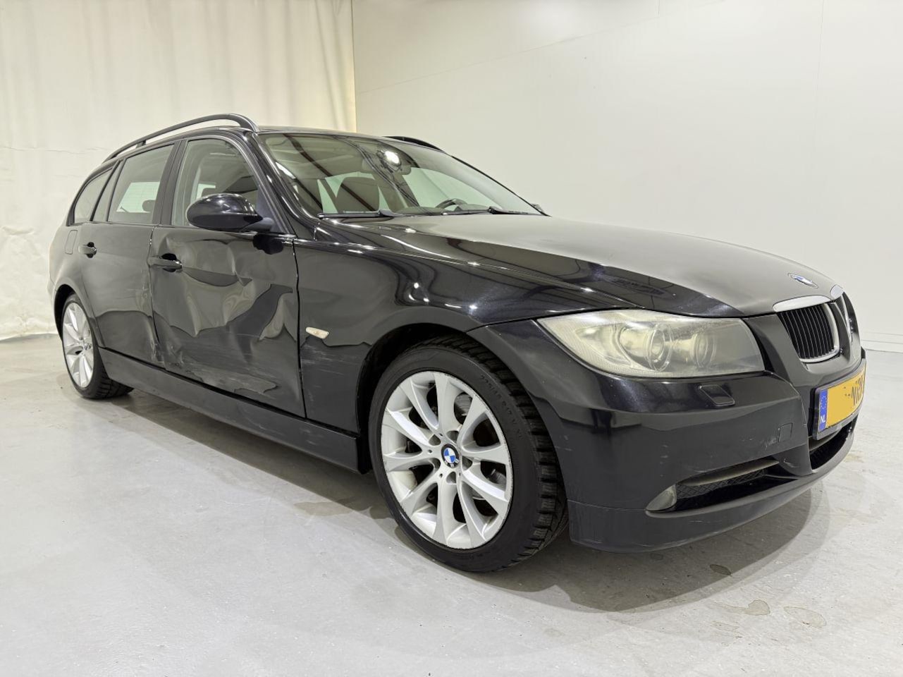 BMW 3-serie Touring - 320i Executive Aut - AutoWereld.nl