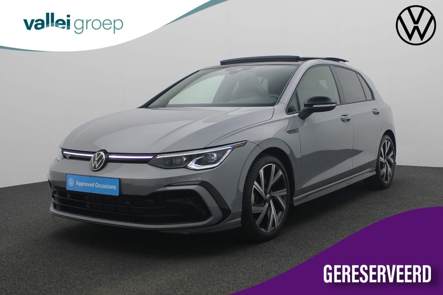 Volkswagen Golf - 1.5 eTSI 150PK DSG R-Line Business Black Style | Pano | Keyless | Navi | Camera | 18 inch - AutoWereld.nl