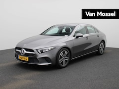 Mercedes-Benz A-klasse - 180 Business Solution Luxury | Automaat | Sfeer verlichting | DAB | Stoelverwarming | Clim