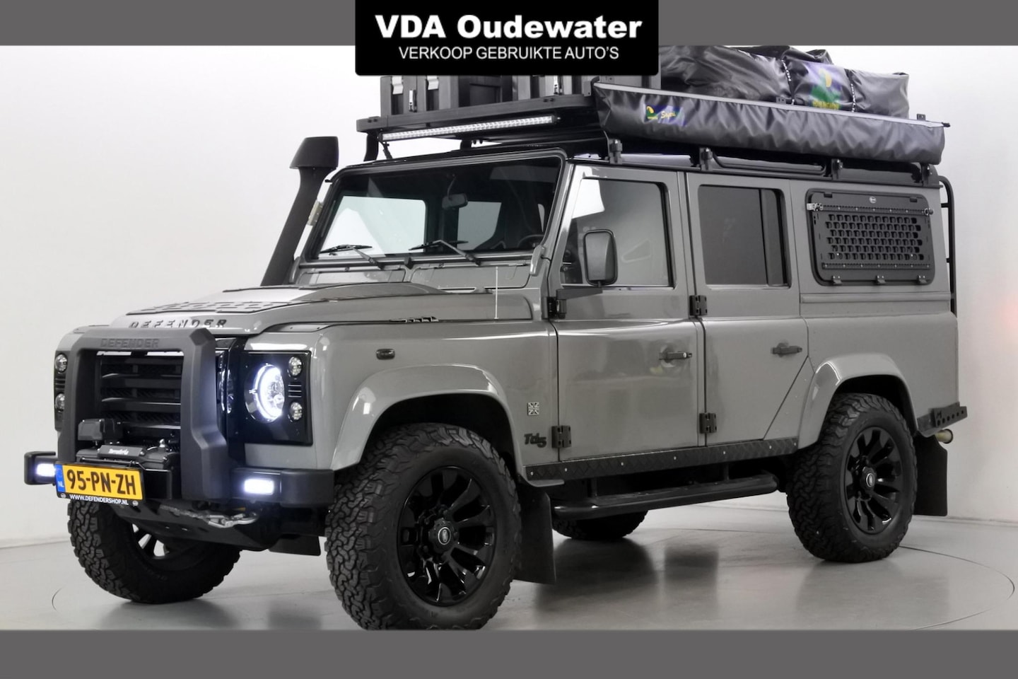 Land Rover Defender 110 - TD5 Restomod - AutoWereld.nl