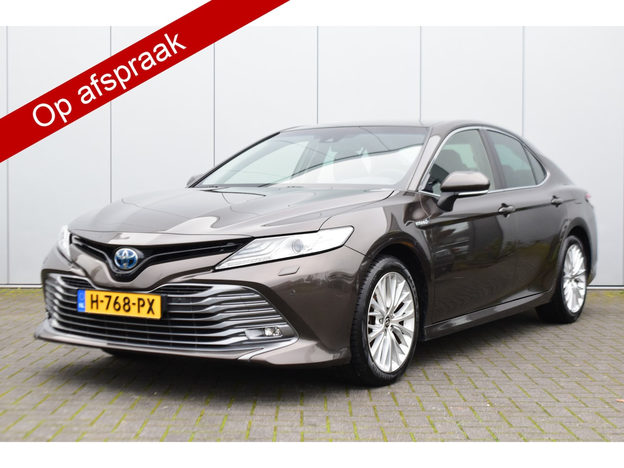 Toyota Camry - 2.5 Hybrid Business Plus Led Leer/Verwarmd Navi Pdc - AutoWereld.nl