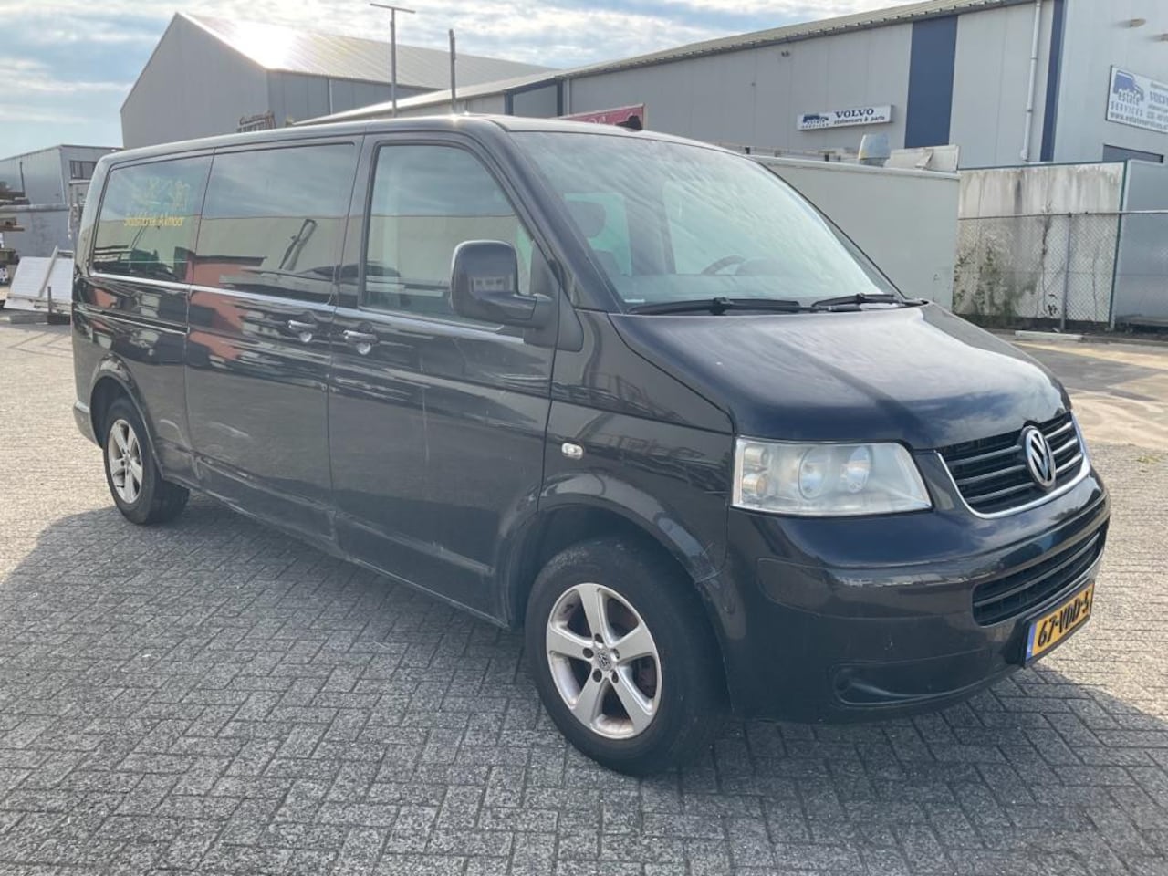 Volkswagen Transporter Caravelle - 2.5 TDI 340 Trendline DC 2006 - AutoWereld.nl