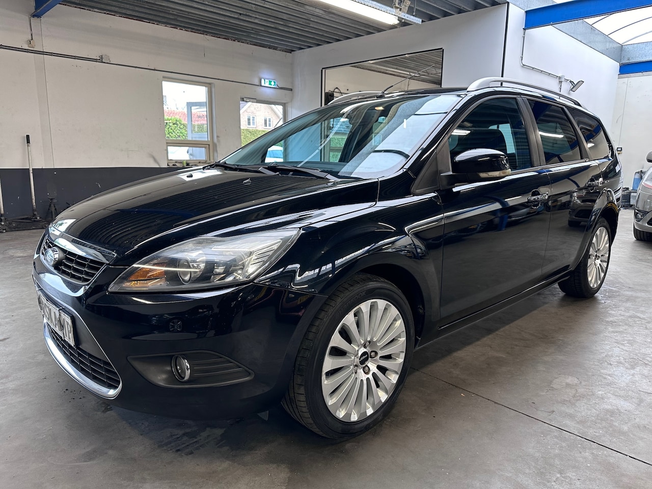 Ford Focus Wagon - 2.0 Titanium 2.0 Titanium - AutoWereld.nl