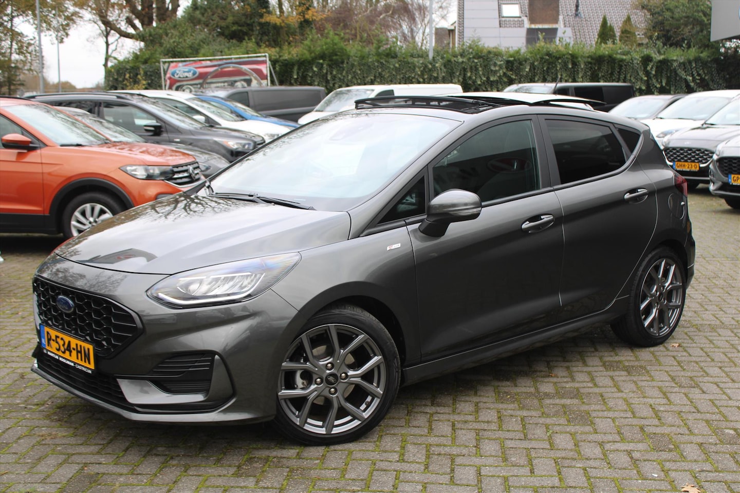 Ford Fiesta - 1.0 EcoBoost Hybrid 125pk ST-Line X Automaat, Winterpack, Adaptive Cruise, Panoramadak - AutoWereld.nl