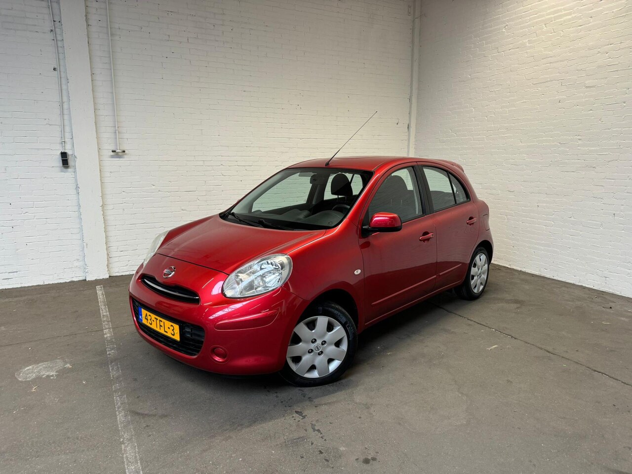 Nissan Micra - 1.2 DIG-S Acenta Airco|Climate control|Lage km! NAP|Centrale deurvergrendeling - AutoWereld.nl