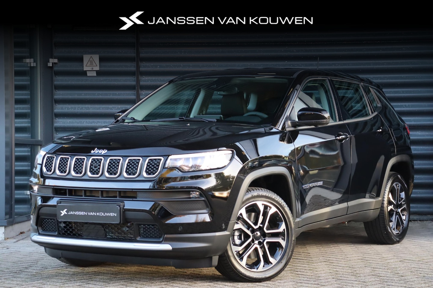 Jeep Compass - 4xe 190 Plug-in Hybrid Electric Altitude 4xe 190 Plug-in Hybrid Electric Altitude - AutoWereld.nl