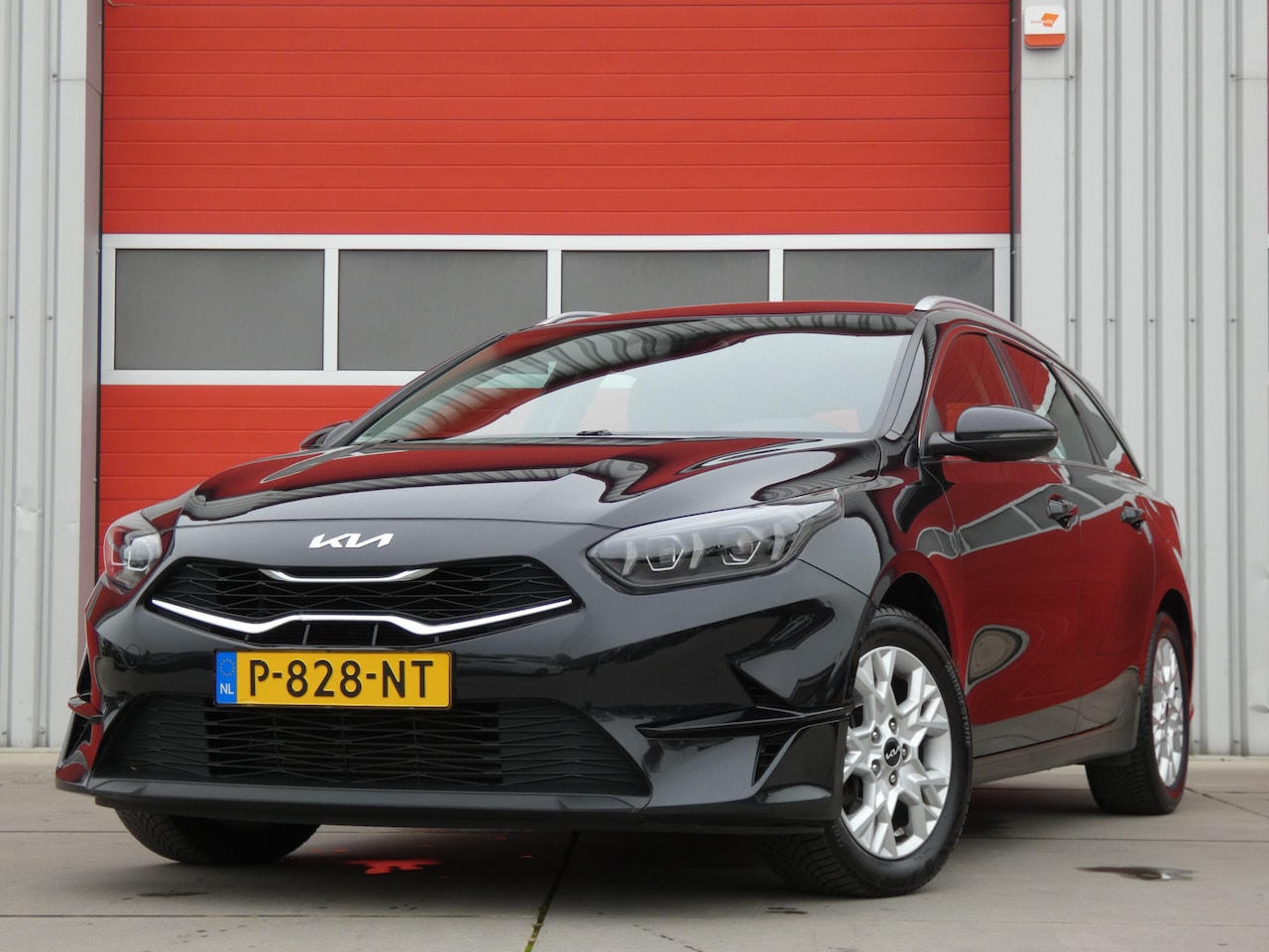 Kia Cee'd Sportswagon - Ceed 1.5 T-GDi DynamicLine/ trekhaak/ zeer mooi! - AutoWereld.nl