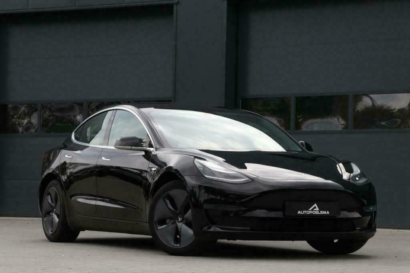 Tesla Model 3 - Standard RWD Plus 60 kWh Panodak Leder 360Cam AutoPilot 91000KM BJ2019 - AutoWereld.nl