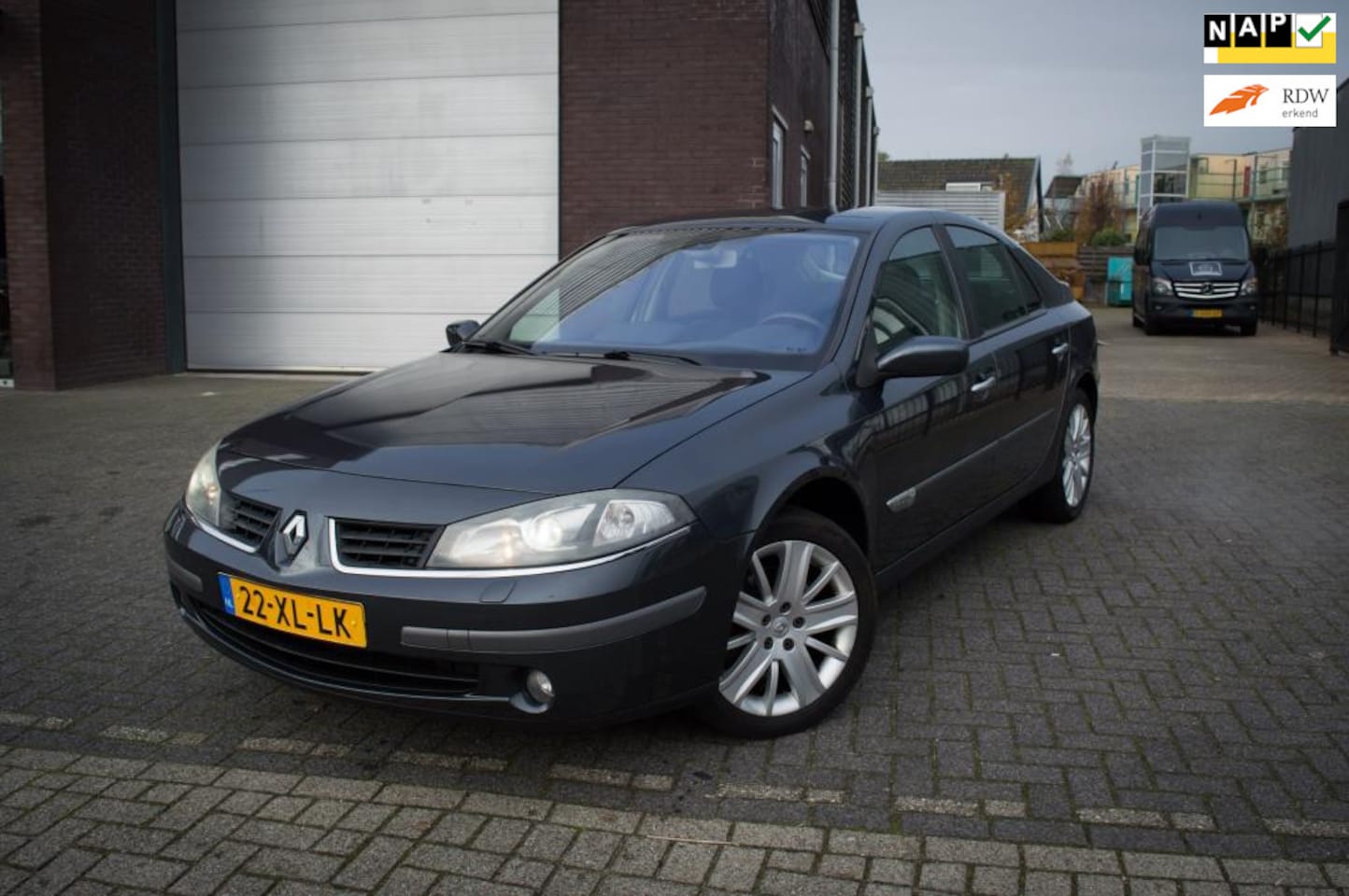 Renault Laguna - 2.0-16V Tech Line // Automaat - AutoWereld.nl