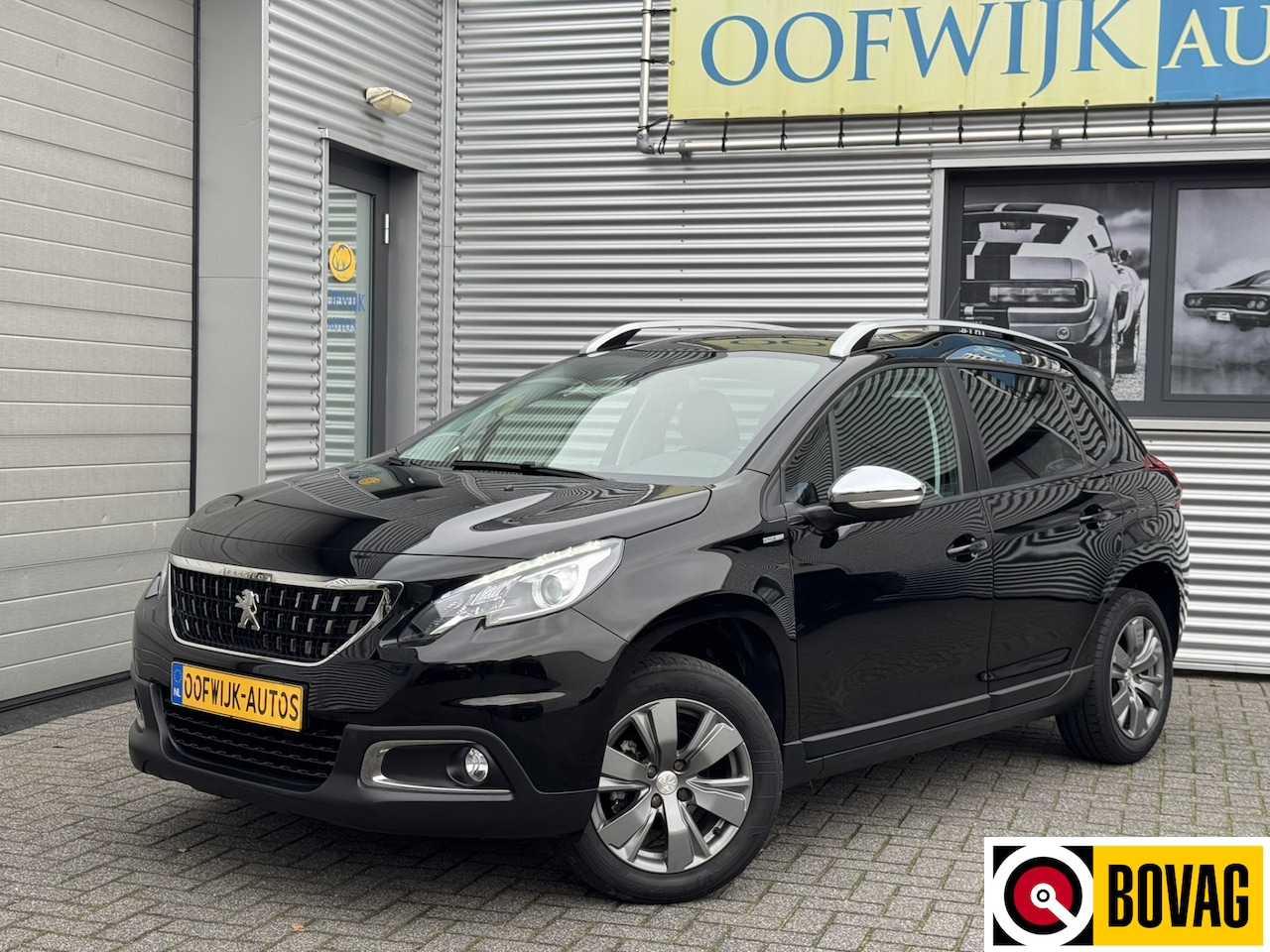 Peugeot 2008 - 1.2 PureTech Style Clima Navi Led CarPlay - AutoWereld.nl