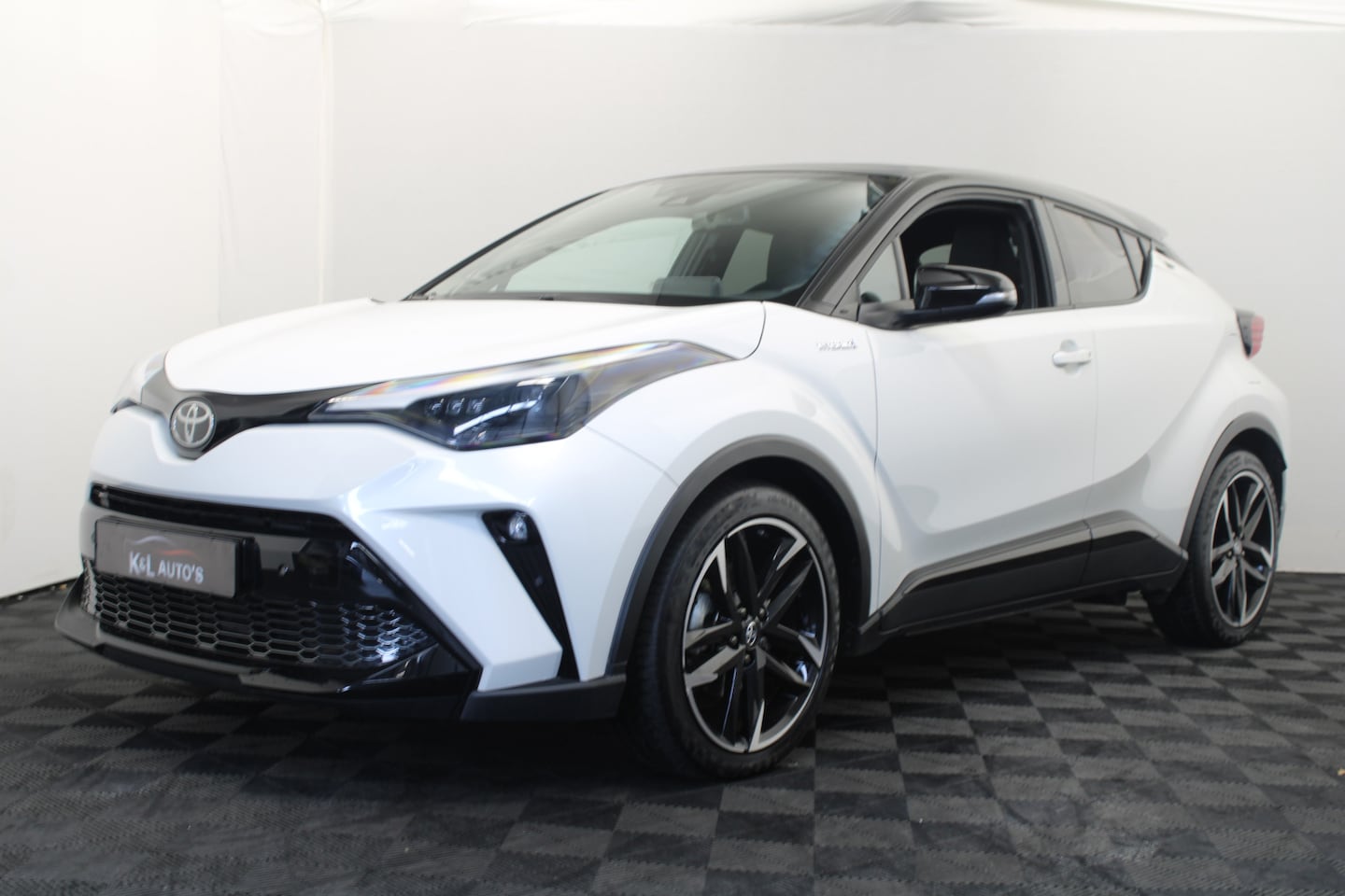 Toyota C-HR - 1.8 Hybrid GR-Sport |Navi|Camera|Stoelverwarming| - AutoWereld.nl