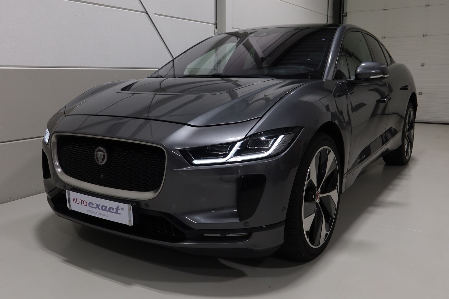 Jaguar I-PACE - EV400 First Edition 90 kWh - AutoWereld.nl