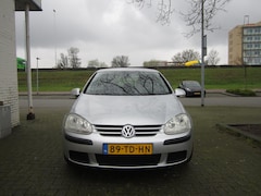 Volkswagen Golf - 1.6 FSI Comfortline