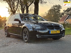 BMW 5-serie Touring - 523i |Cruise control + Pano dak|