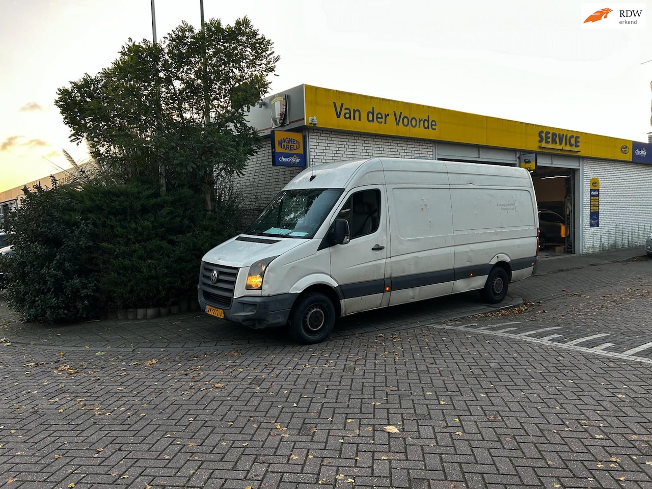 Volkswagen Crafter - 35 2.5 TDI L3H2 35 2.5 TDI L3H2 - AutoWereld.nl