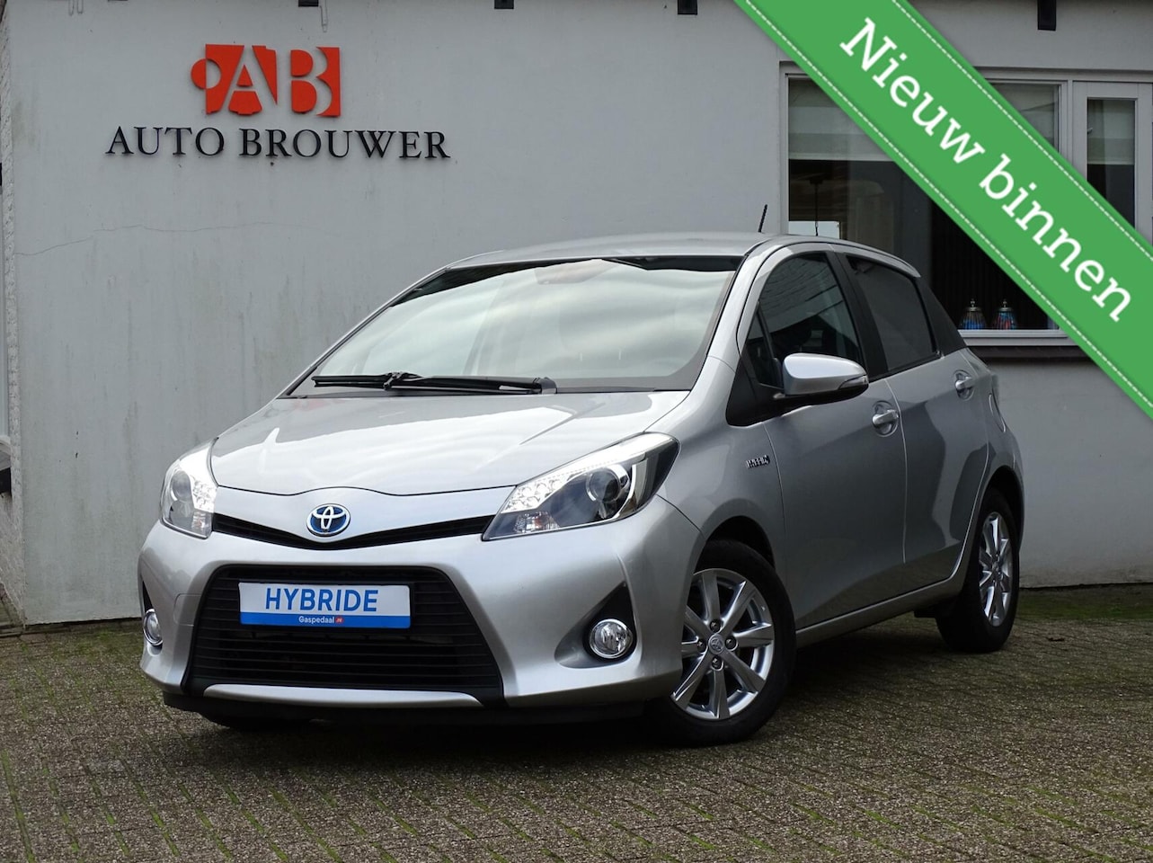 Toyota Yaris - 1.5 Aut Hybrid Aspiration | Camera - AutoWereld.nl