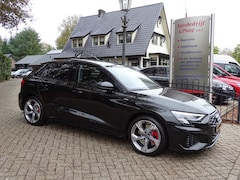 Audi A3 Sportback - 45 TFSI e S LINE PANO ed. Competition VOL OPTIES 1e eig