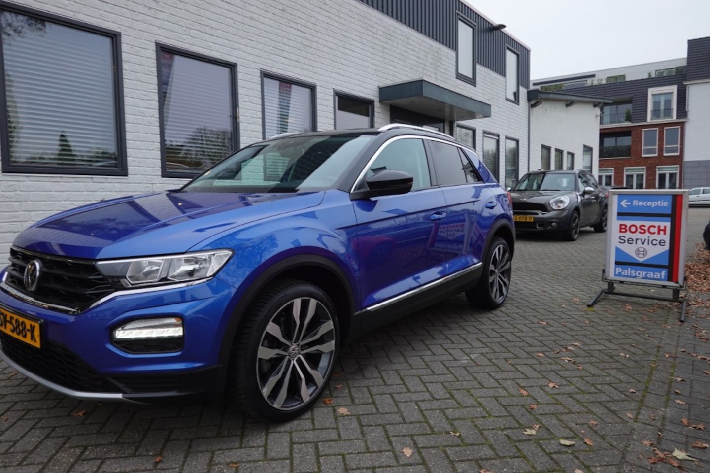 Volkswagen T-Roc - 1.0 TSI STYLE Panorama 19 Inch 53000 km !! - AutoWereld.nl