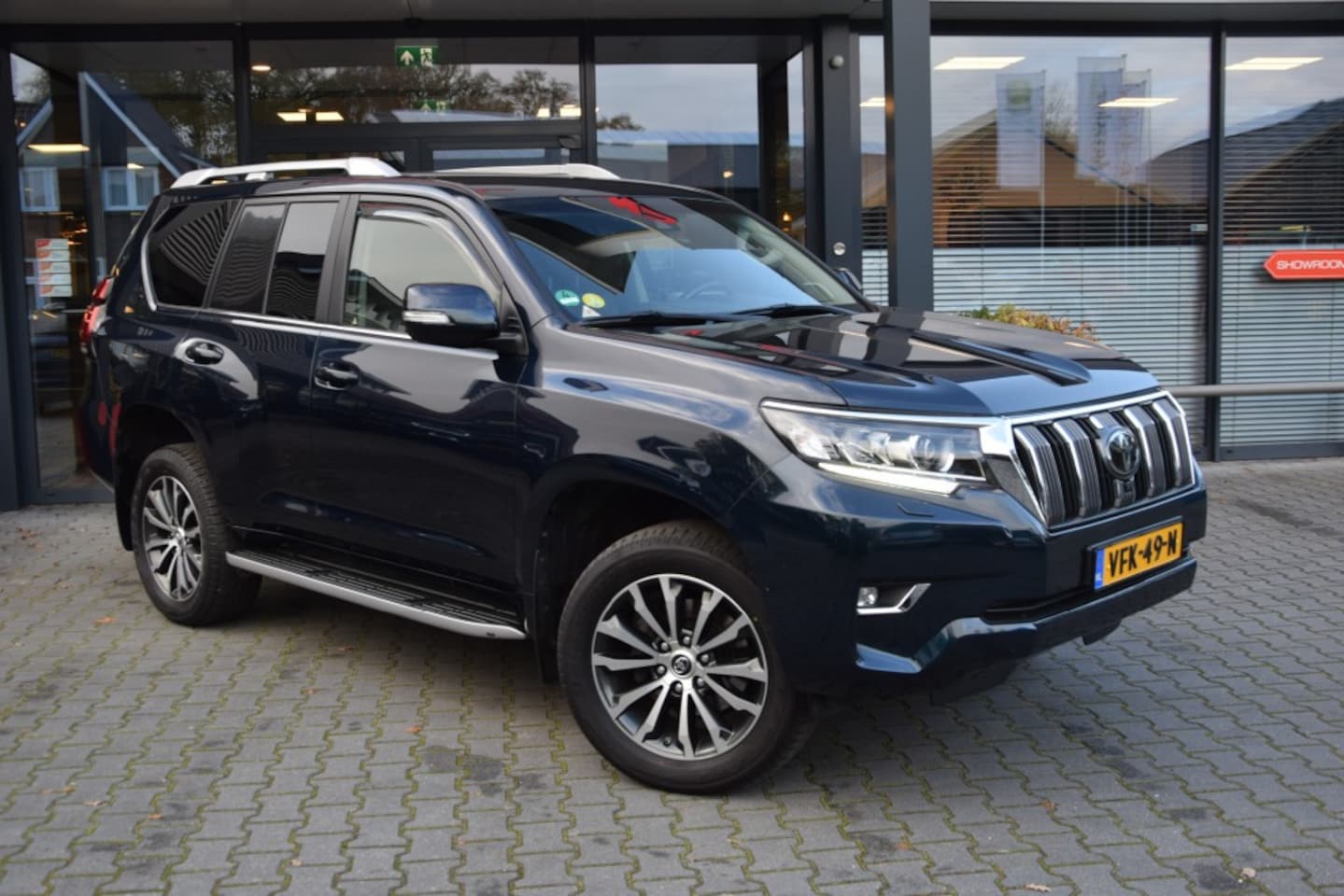 Toyota Land Cruiser 150 - 2.8 D-4D 5DRS PROFESSIONAL A/T VAN - AutoWereld.nl