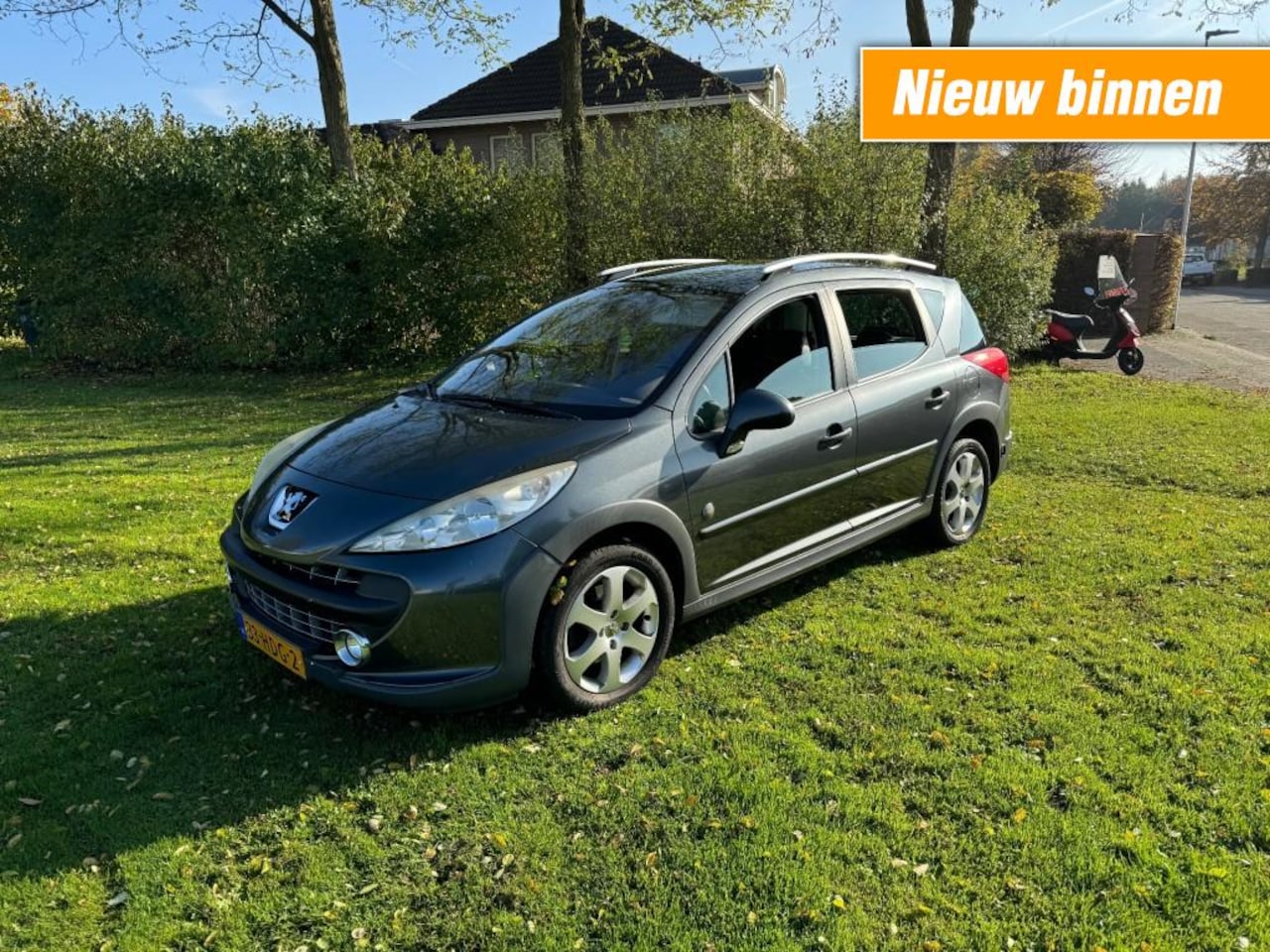 Peugeot 207 - 1.6 wagon - panoramadak - ecc - nette auto! - AutoWereld.nl