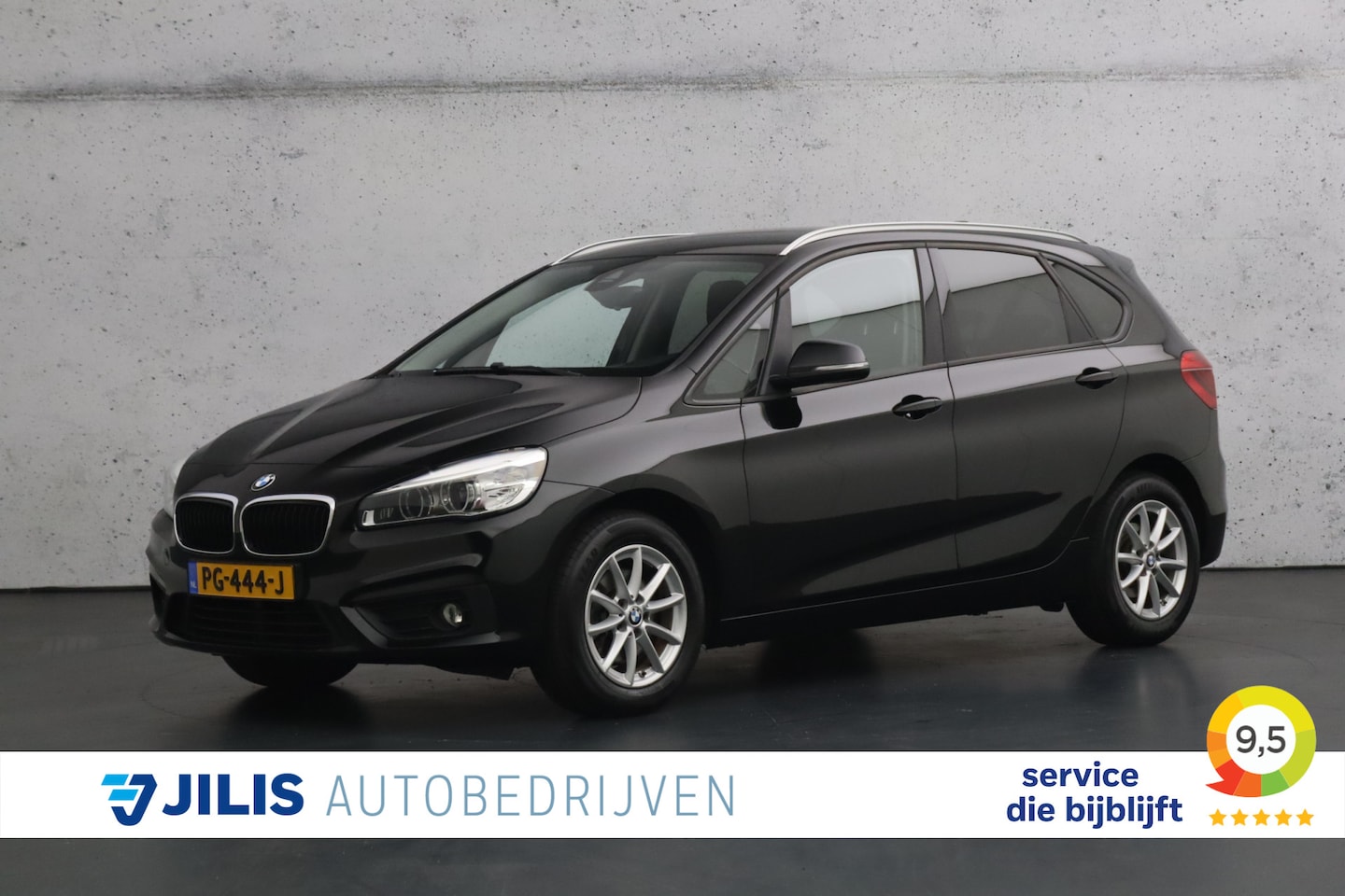 BMW 2-serie Active Tourer - 218i Executive | LED koplampen | Trekhaak | Parkeersensoren | Cruise control | Airco - AutoWereld.nl