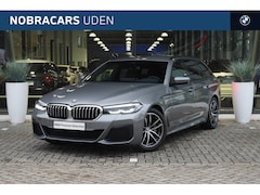 BMW 5-serie Touring - 520i High Executive M Sport Automaat / Trekhaak / Parking Assistant / Live Cockpit Profess