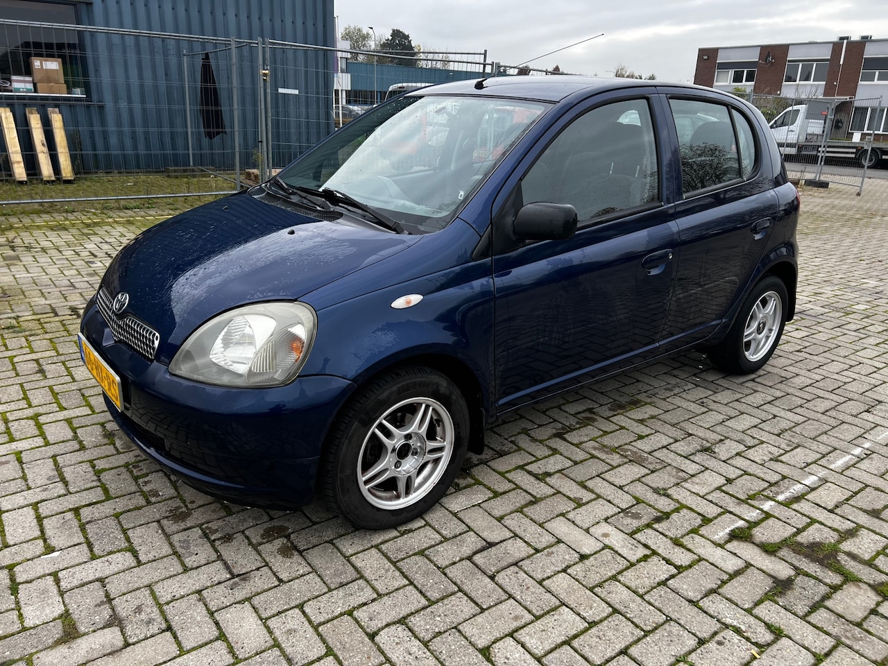 Toyota Yaris - 1.3-16V VVT-i Sol 1.3-16V VVT-i Sol - AutoWereld.nl