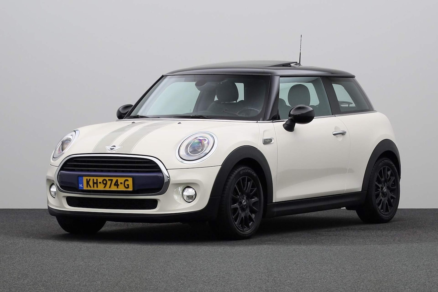 MINI Cooper - Mini 1.5 Marylebone | Panoramadak | Harman Kardon | - AutoWereld.nl