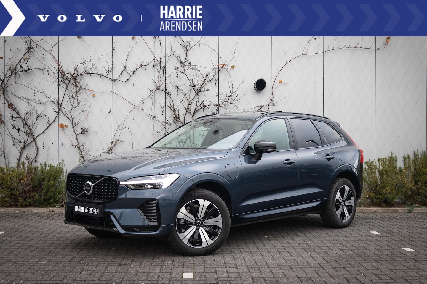 Volvo XC60 - Recharge T6 AWD Plus Dark | Adaptieve Cruise Control | Trekhaak | Schuif-/kanteldak | Adap - AutoWereld.nl