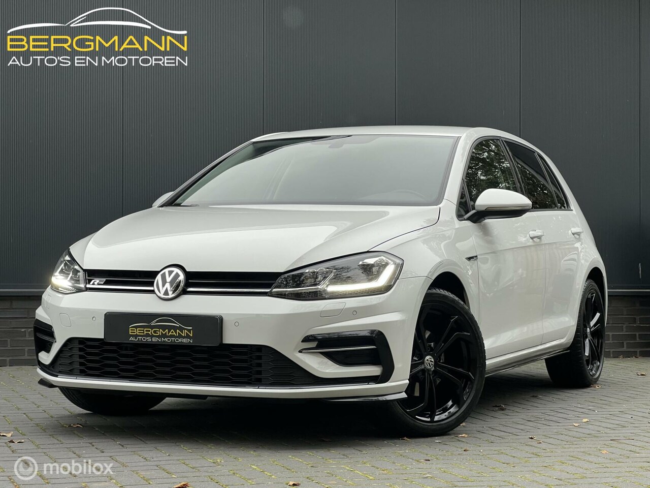 Volkswagen Golf - 1.5 TSI Highline R-line|virtual|ACC|LED|VOL - AutoWereld.nl