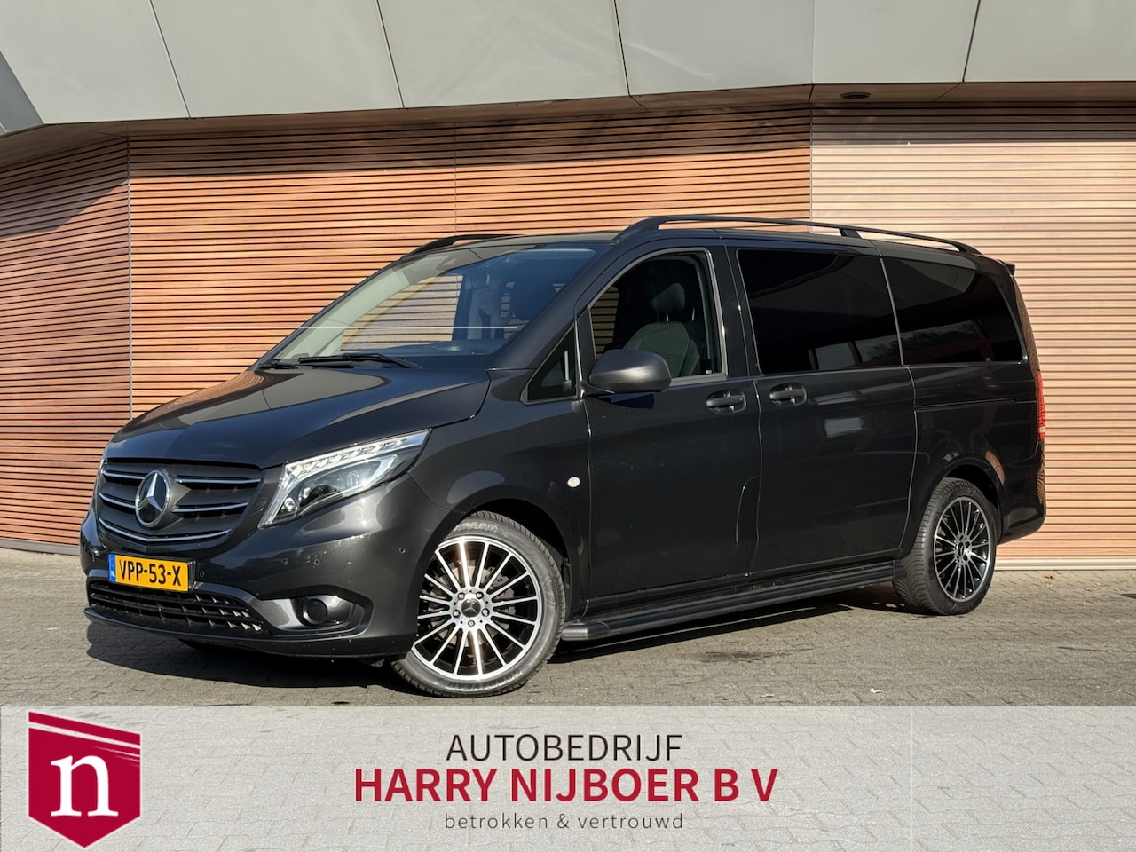 Mercedes-Benz Vito - 116 CDI Lang DC Comfort Trekhaak / Camera / Navigatie - AutoWereld.nl