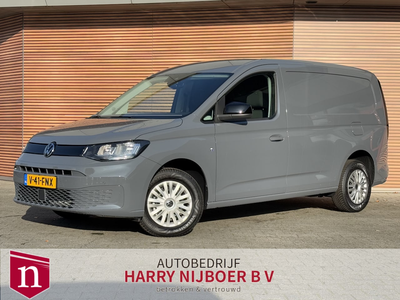 Volkswagen Caddy Cargo Maxi - 2.0 TDI Comfort Camera / All season banden / Betimmering / Navi by APP - AutoWereld.nl