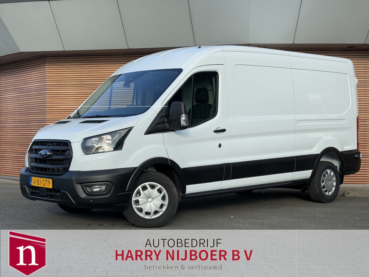 Ford Transit - 350 2.0 TDCI L3H2 Trend Voorraad!! Navi / Trekhaak / Safety & Comfort / Stoelverwarming - AutoWereld.nl