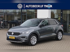 Volkswagen T-Roc - 1.5 TSI Sport 150PK / 110kW DSG, Voorstoelen verwarmbaar, navigatie, Apple Carplay / Andro