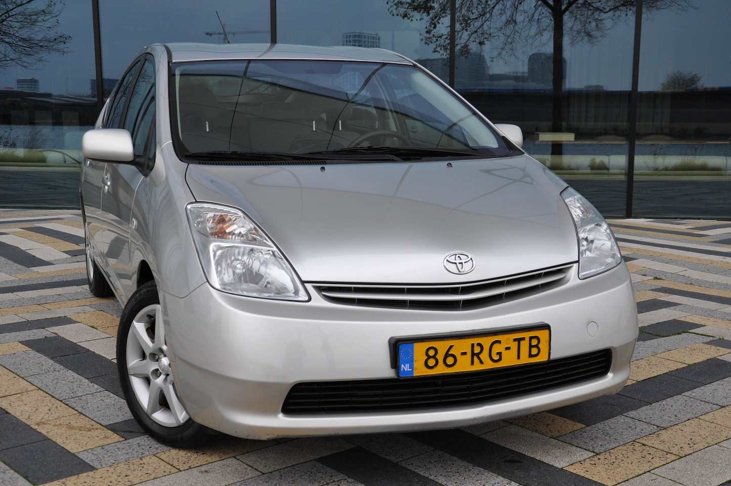 Toyota Prius - 1.5 VVT-i NAP, Dealer onderhouden, 3e eig. - AutoWereld.nl